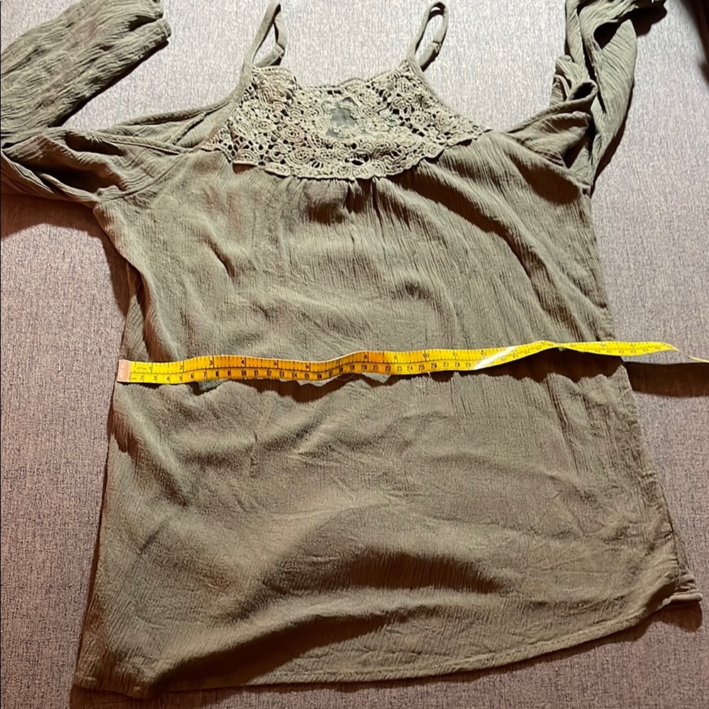 Maurices Dark green Lace Detail Cold Shoulder Blouse w/adjustable straps. - Picture 9 of 9